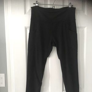 High Waist Yoga Leggings with Pockets - Black Colour